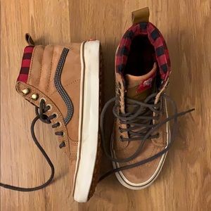 Vans high top sneakers sz w:8.0, m: 6.5